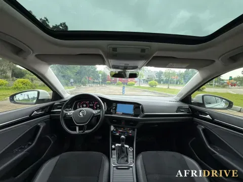 2019 Jeep Compass 8
