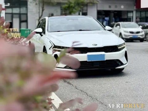 2020 Kia K5 3