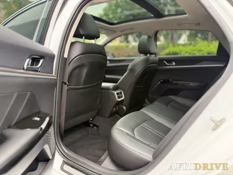 2020 Kia K5 8