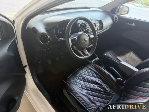 2017 Kia Pegas 4