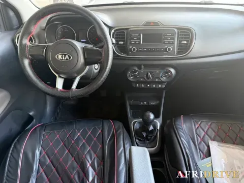 2017 Kia Pegas 6