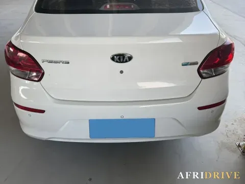 2017 Kia Pegas 8