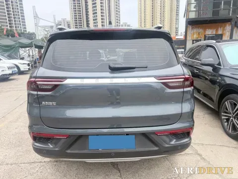 2020 Geely Okavango 7