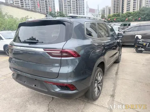 2020 Geely Okavango 8