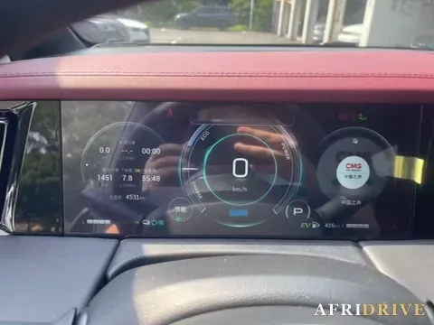 2025 GAC Trumpchi M8 3