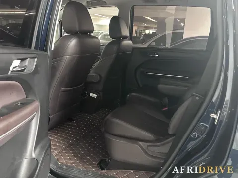 2021 GAC Trumpchi M6 3