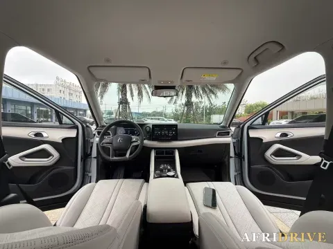 2024 BYD YuanUP 5