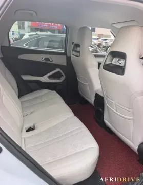 2024 BYD YuanUP 5