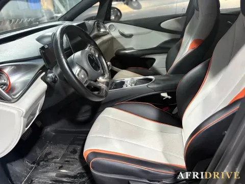 2021 Ford Escort 4