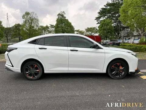 2023 DongFeng Aeolus YiXuan 8