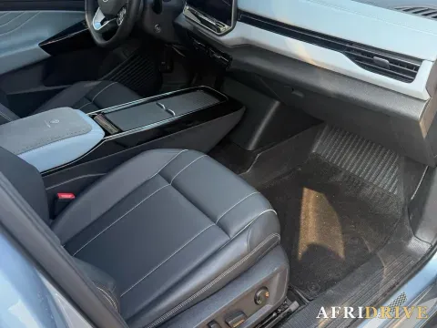 2025 Volkswagen ID.4 X 8