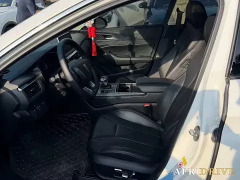 2020 HongQi H5 4