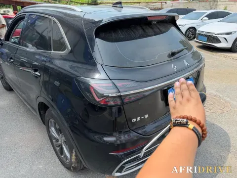 2023 HongQi HS5 4