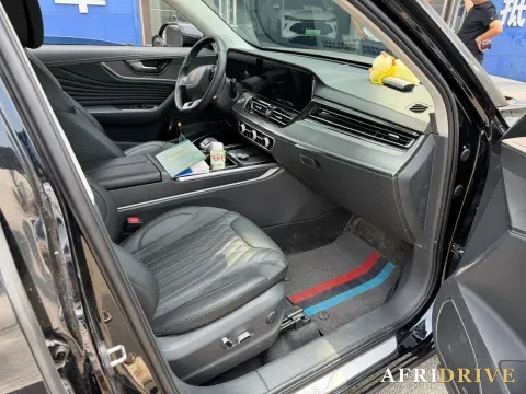2023 HongQi HS5 7