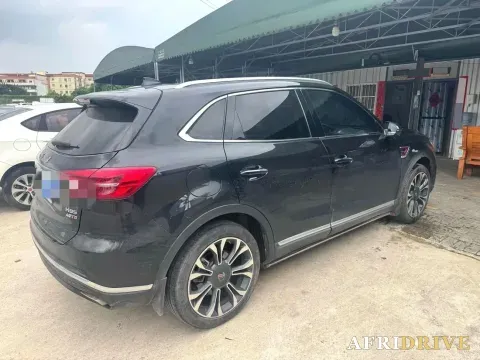 2022 HongQi HS5 4