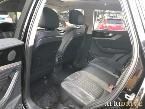 2022 HongQi HS5 8