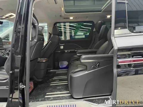2023 HongQi HQ9 5