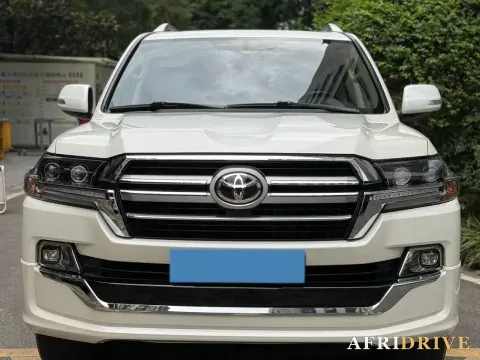 2022 Toyota Land Cruiser 2