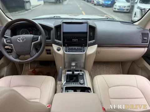 2022 Toyota Land Cruiser 5