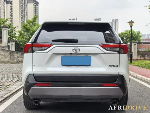 2022 Toyota RAV4 5