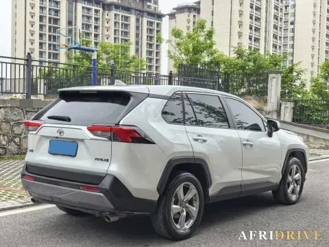 2022 Toyota RAV4 6