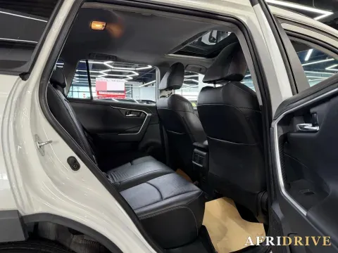 2021 Toyota RAV4 7