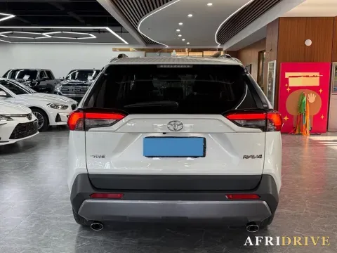 2021 Toyota RAV4 8