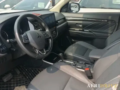 2019 Mitsubishi Outlander 3