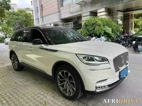 2020 Lincoln Aviator 5