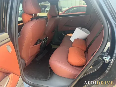 2026 ARCFOX αT5 4