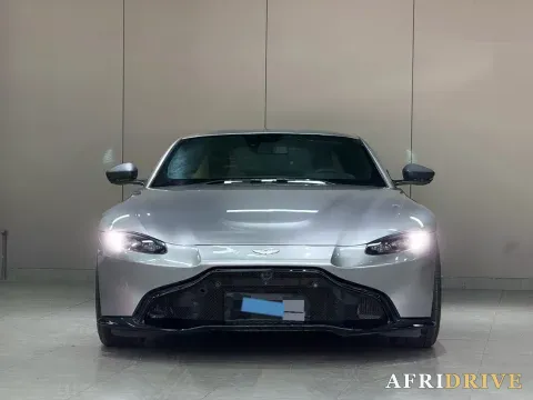 2018 Aston Martin V8 Vantage 2