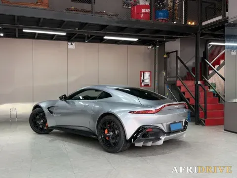 2018 Aston Martin V8 Vantage 5