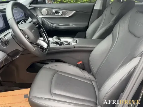 2025 Chery Tiggo 8 PRO 3