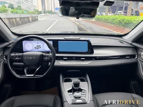 2025 Chery Tiggo 8 PRO 5