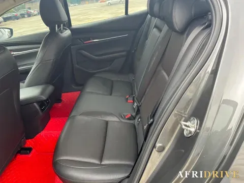 2020 Mazda 3 Axela 3