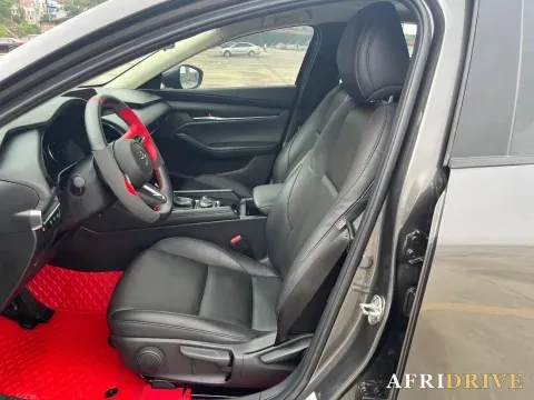 2020 Mazda 3 Axela 6