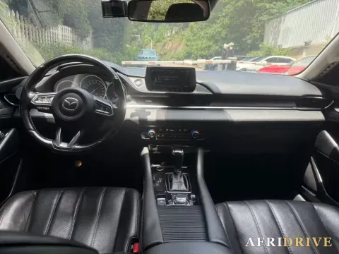 2020 Mazda Atenza 5