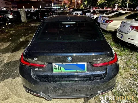 2025 BMW i3 5