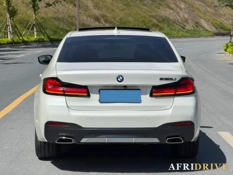 2022 BMW 5 Series 5