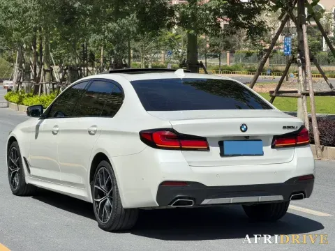2022 BMW 5 Series 6