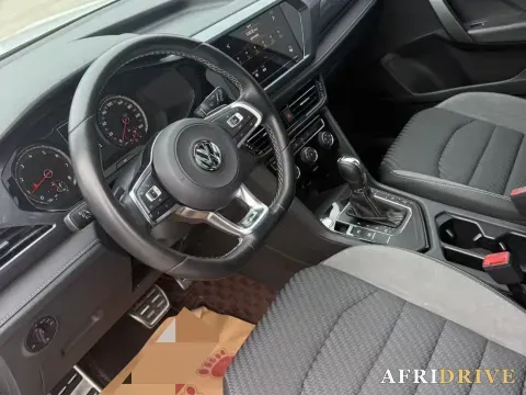 2019 Volkswagen Tharu 4