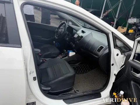2016 Kia K3 7