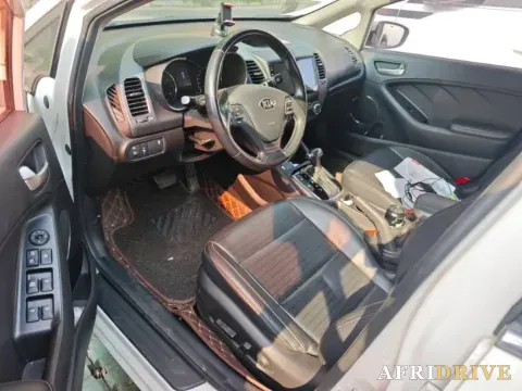 2017 Kia K3 4