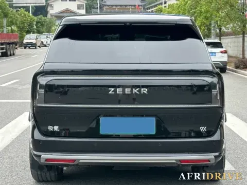 2025 Zeekr 9X 3