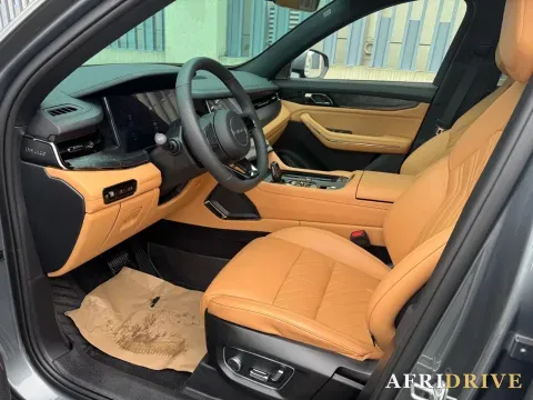 2021 LYNK&CO 09 EM-P 6