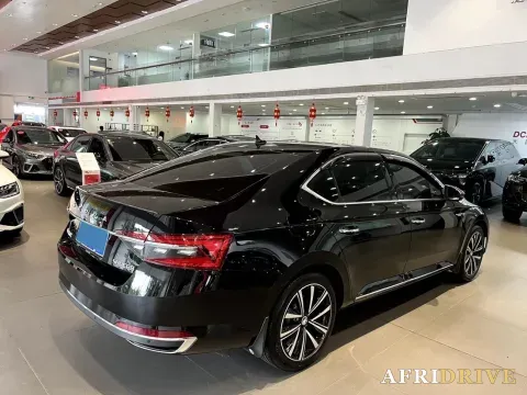 2023 Skoda Superb 4