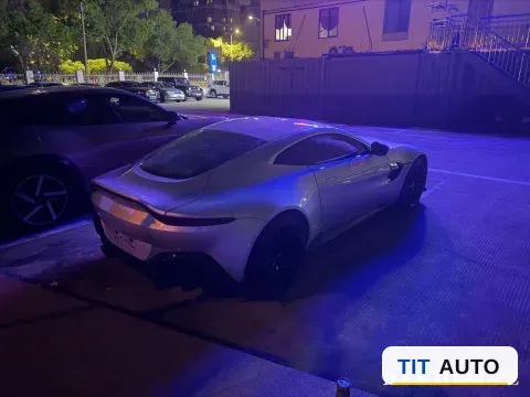 2018 Aston Martin V8 Vantage 3