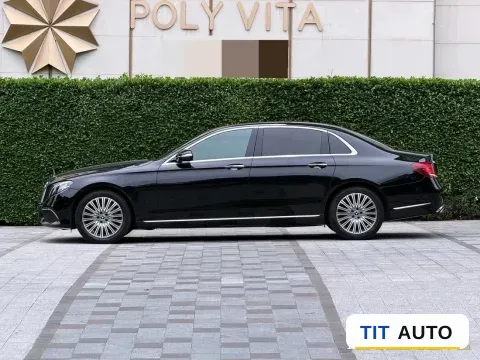2020 Mercedes-Benz E Class 7