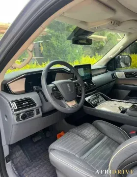 2019 Lincoln Navigator 4