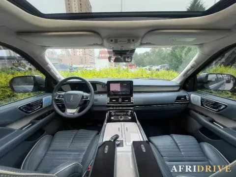 2019 Lincoln Navigator 6